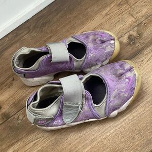 RARE Women’s purple lace Nike Air Rift